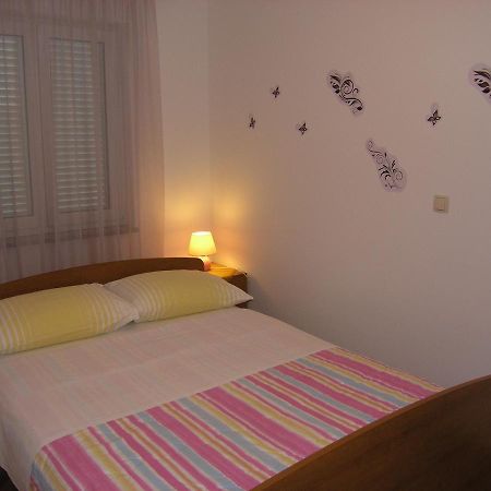 Apartments Biljana For Relaxing Holidays In Baska Dış mekan fotoğraf